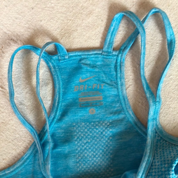 Nike Dri-Fit tank - Picture 6 of 7